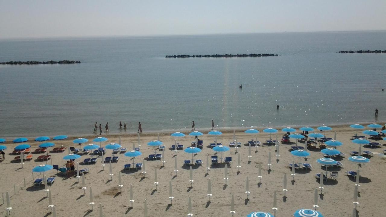 リド・ディ・ポンポーザGiovanni In Romantic Adria On The Beachアパートメント エクステリア 写真